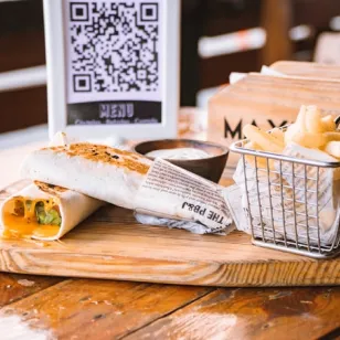 QR Menu QR service fo restaurants and stores with WhatsApp order link